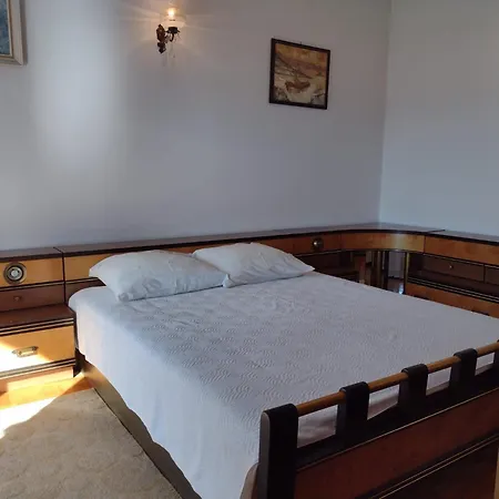 Apartman Anchi Povile